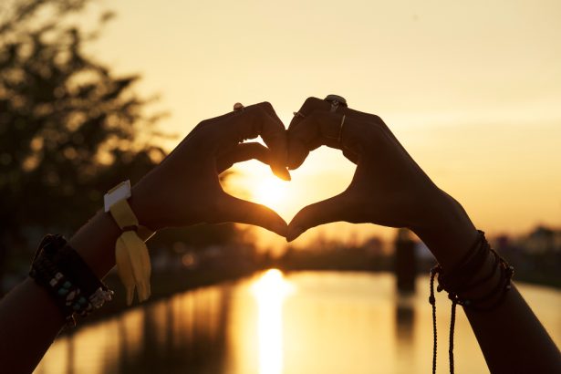 100 Best Love Messages and Texts to Send to Your Partner Right Now