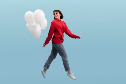 make her fall in love