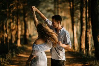 Small Acts That Strengthen Emotional Bonds