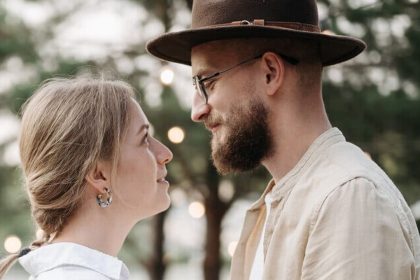 How Eye Contact Can Deepen Connection