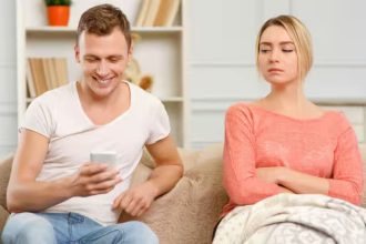 Why Jealousy Sometimes Builds Deeper Connections