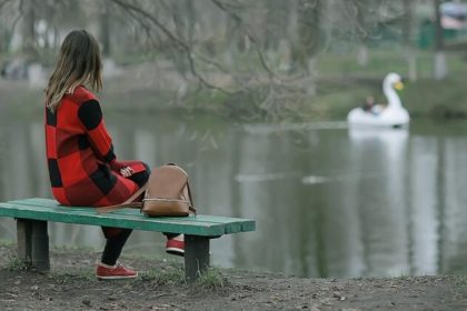 Signs You Are Stuck in a Past Relationship Emotionally